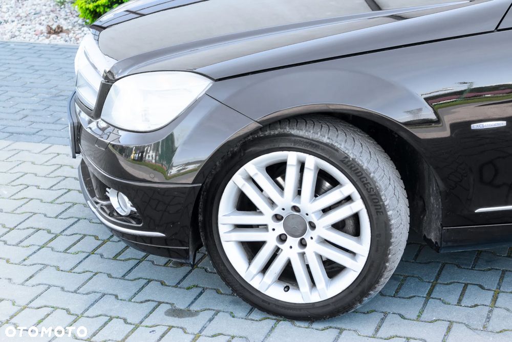 Mercedes-Benz Klasa C 250 CDI BlueEff Avantgarde 4-Matic - 3