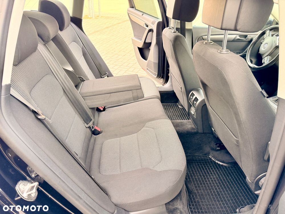 Volkswagen Passat 2.0 TDI BlueMotion Technology R-Line - 15