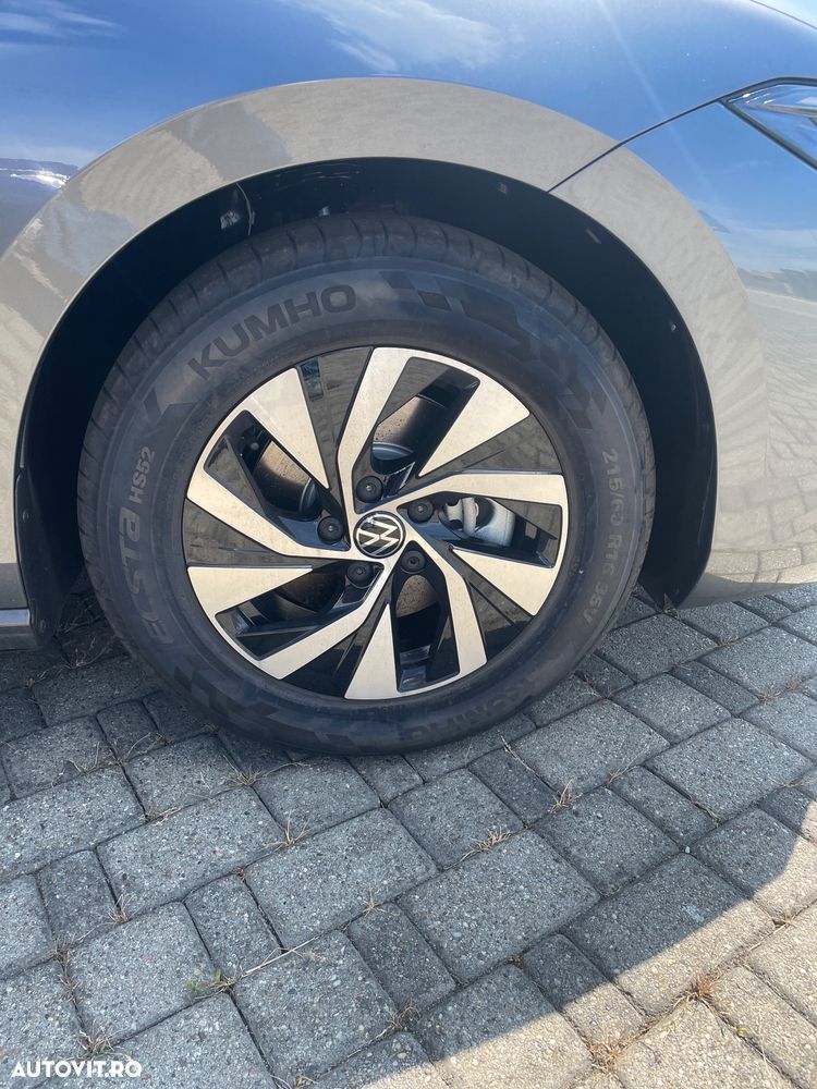 Volkswagen Passat 1.5 eTSI DSG MHEV Base - 5
