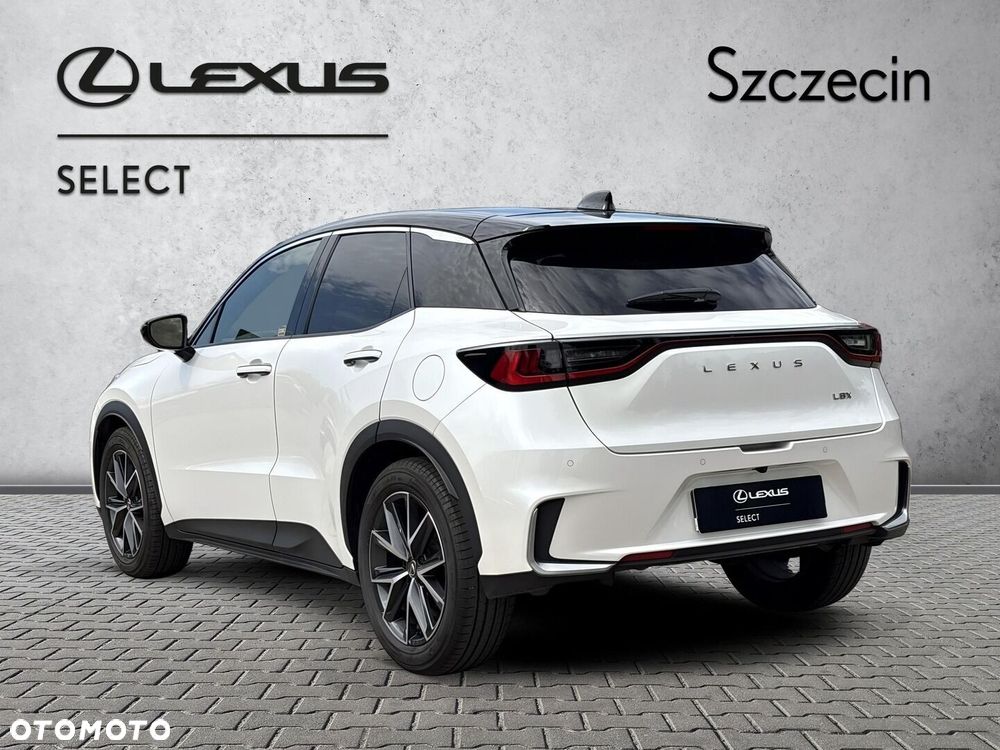Lexus LBX 1.5 Hybrid Emotion - 3