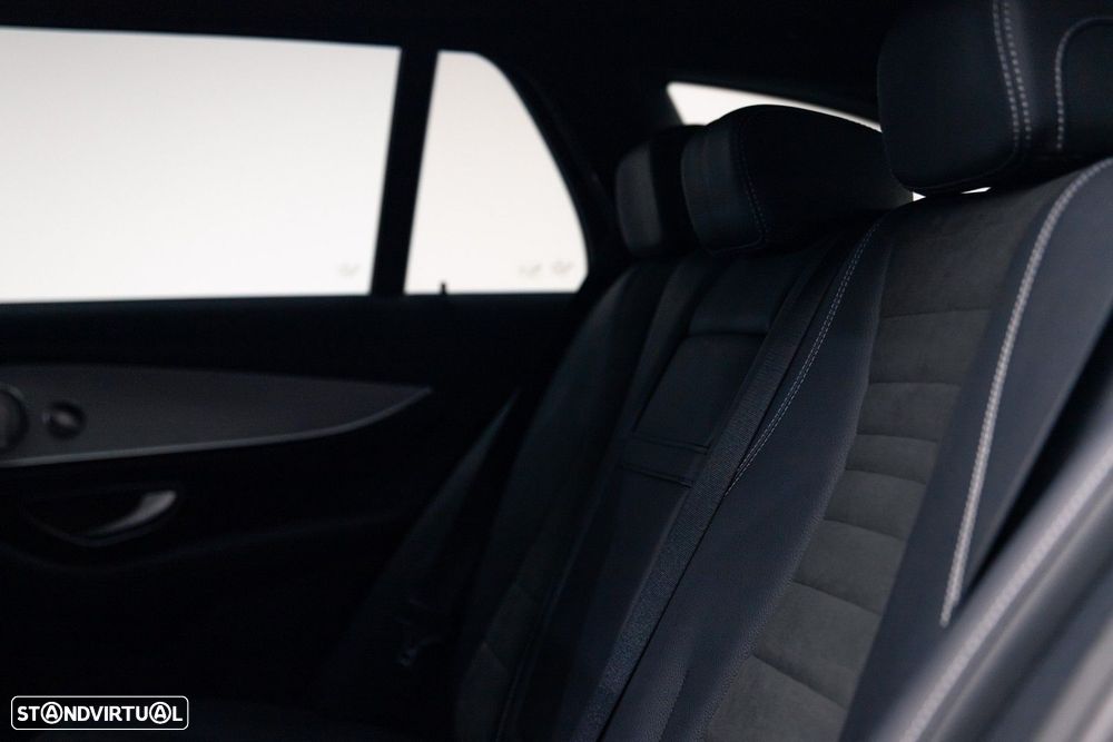 Mercedes-Benz E 300 e AMG Line - 21