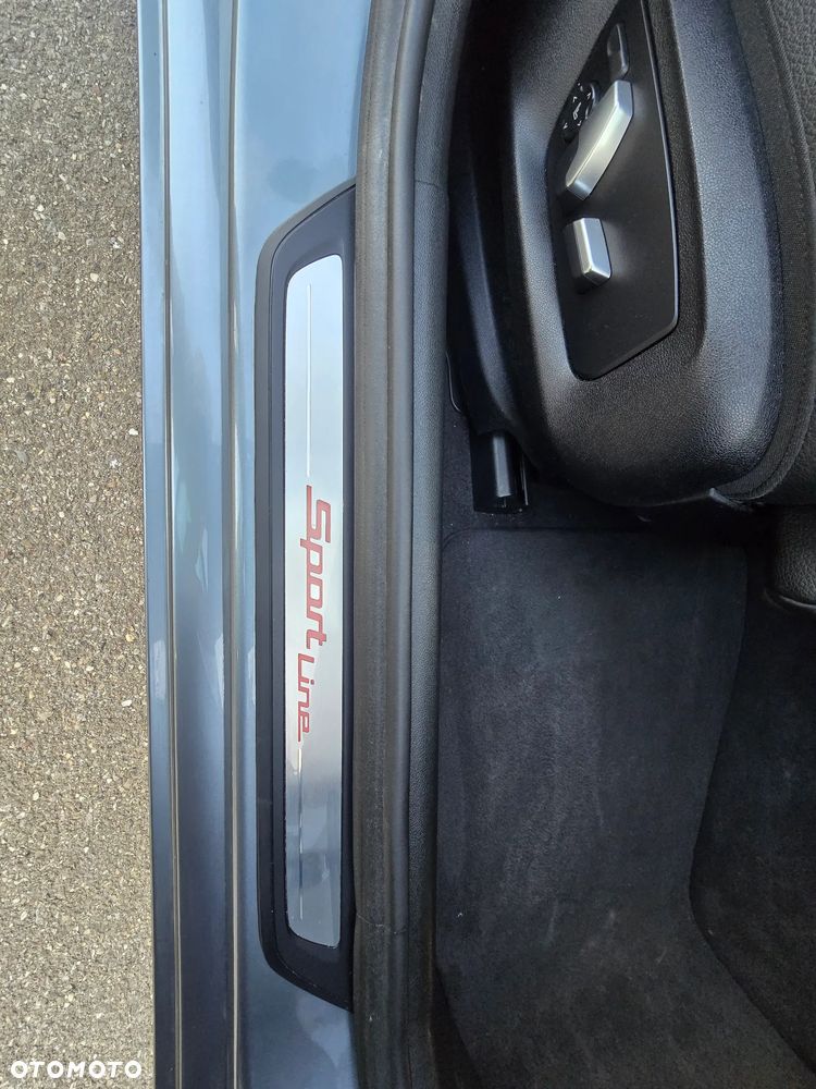 BMW Seria 5 520d xDrive Sport Line - 11