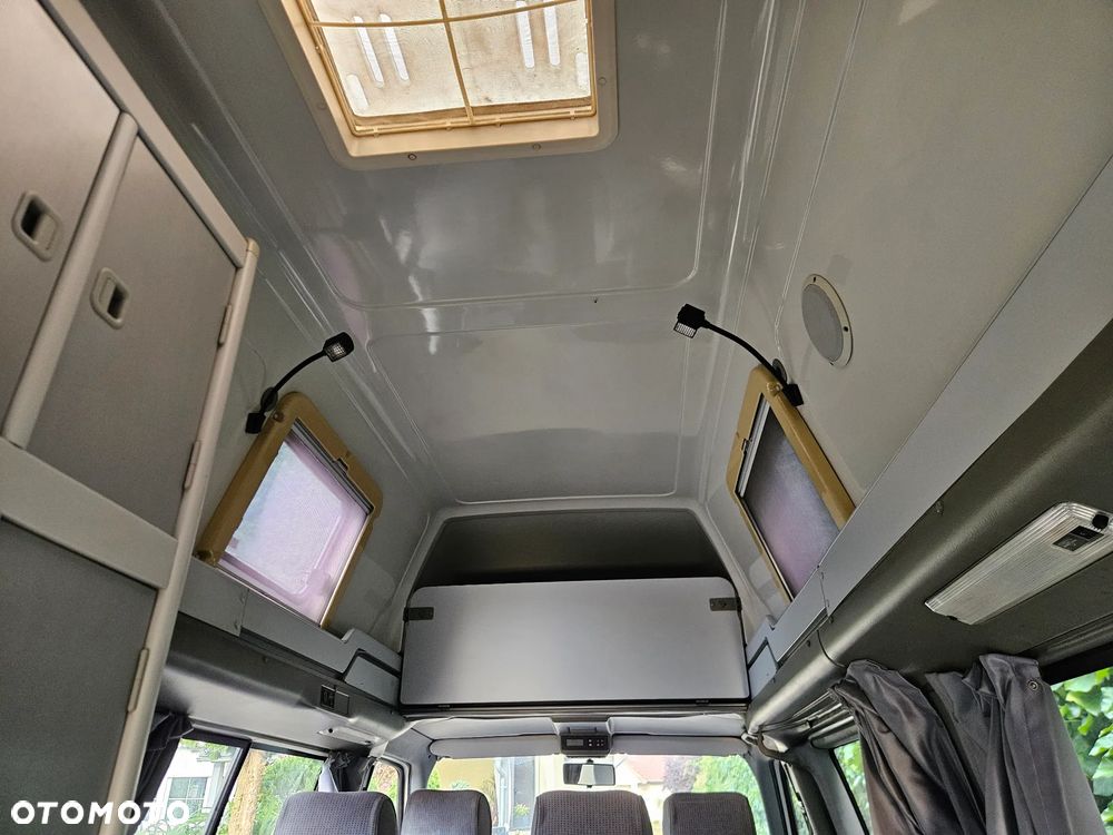 Volkswagen California - 28