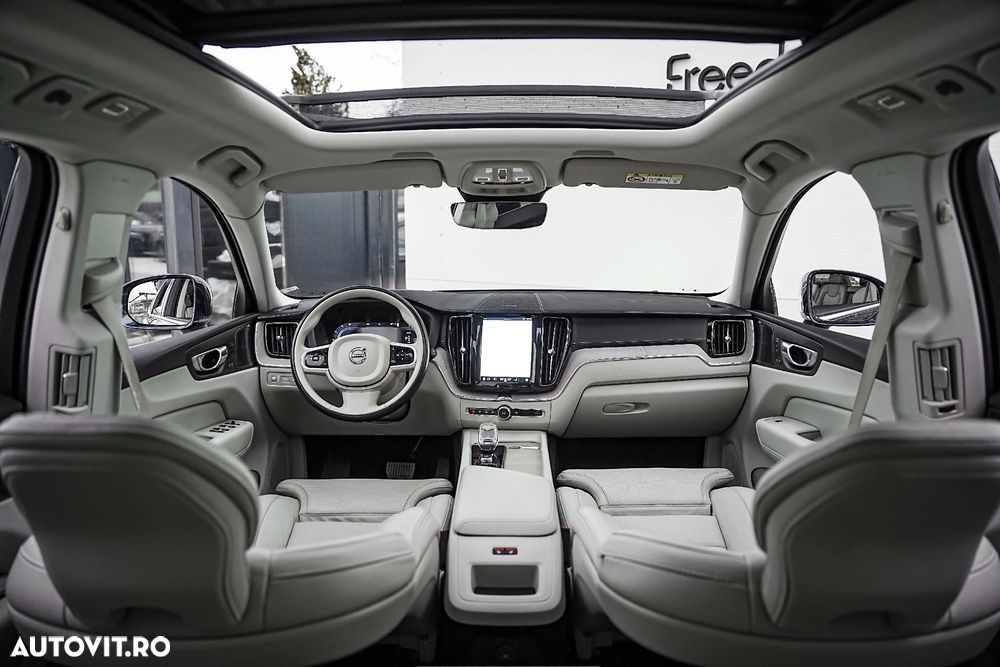 Volvo XC 60 Recharge T6 Twin Engine eAWD Inscription Expression - 3