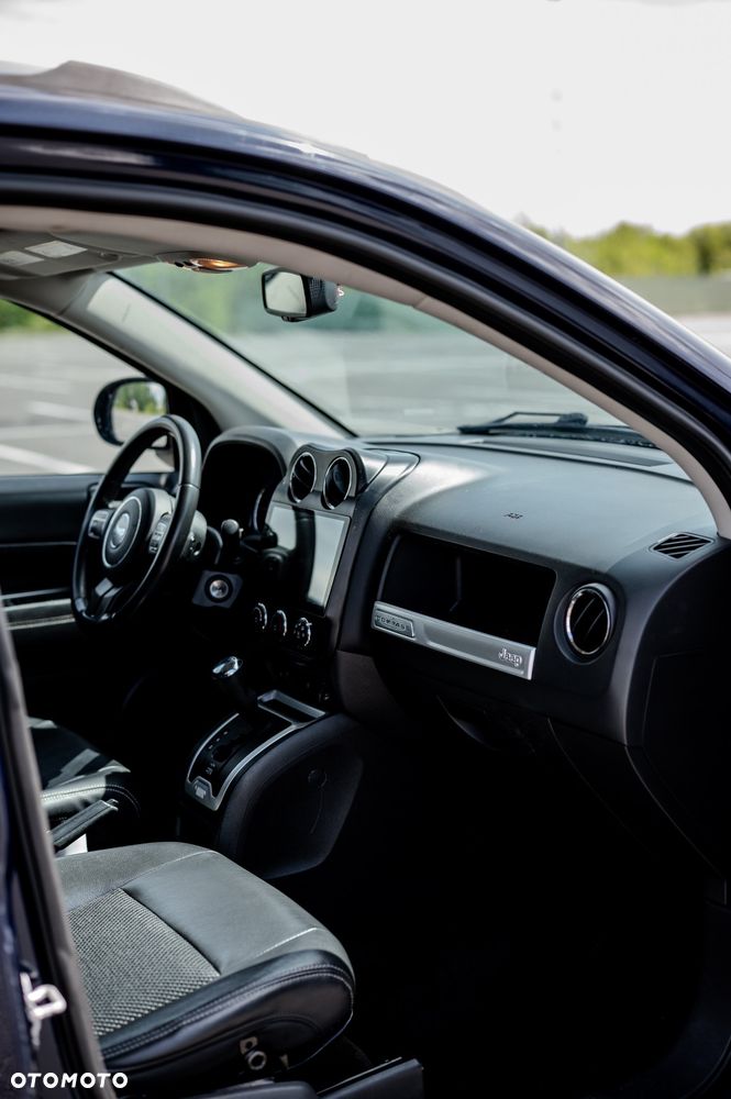 Jeep Compass - 23