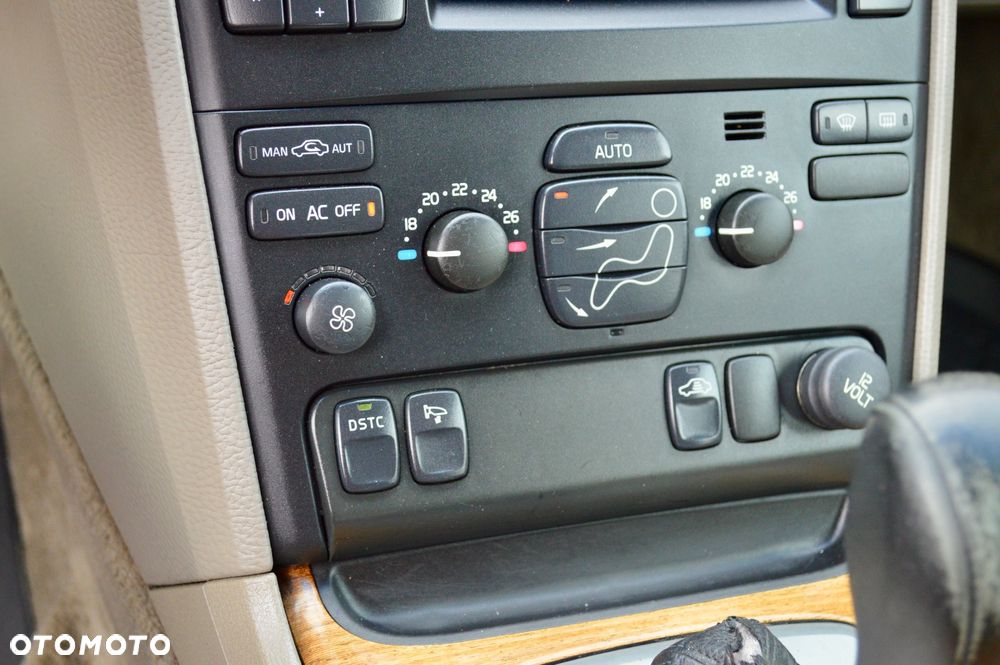 Volvo XC 90 2.4 D5 - 30