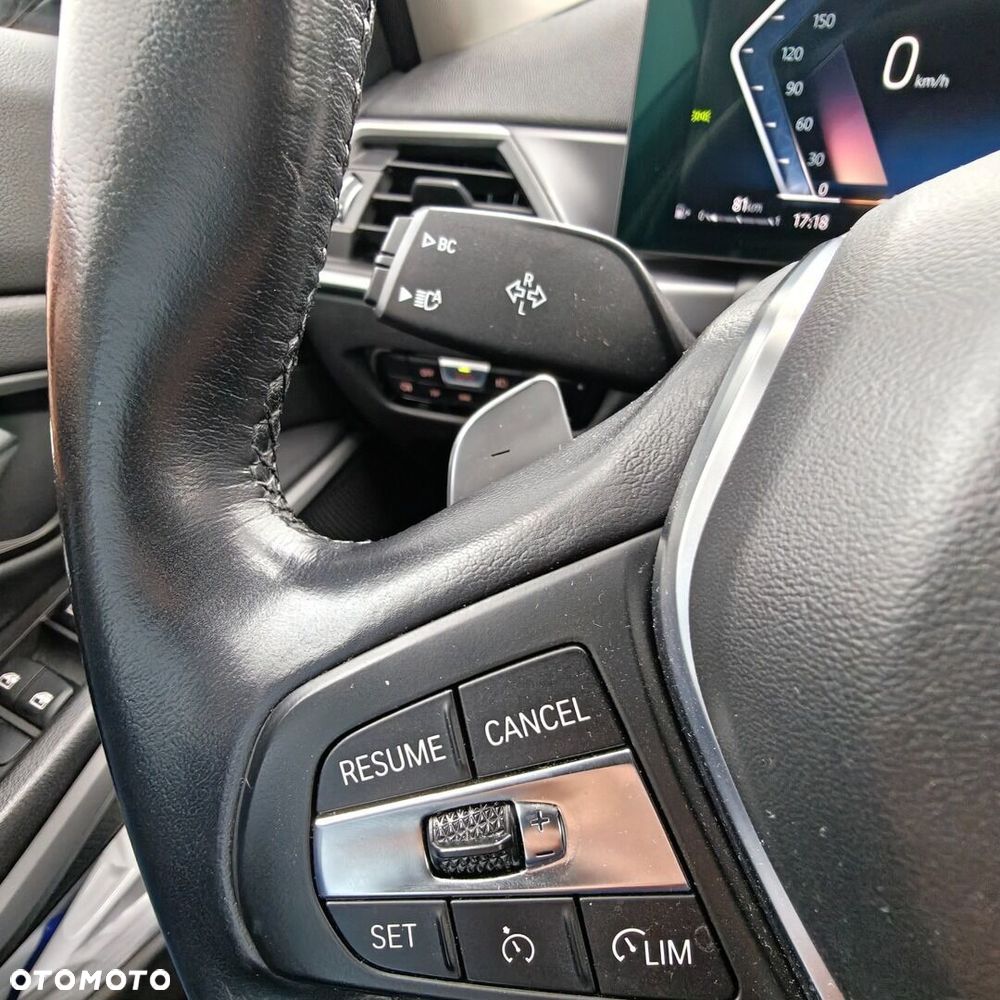 BMW Seria 3 320d xDrive mHEV - 6