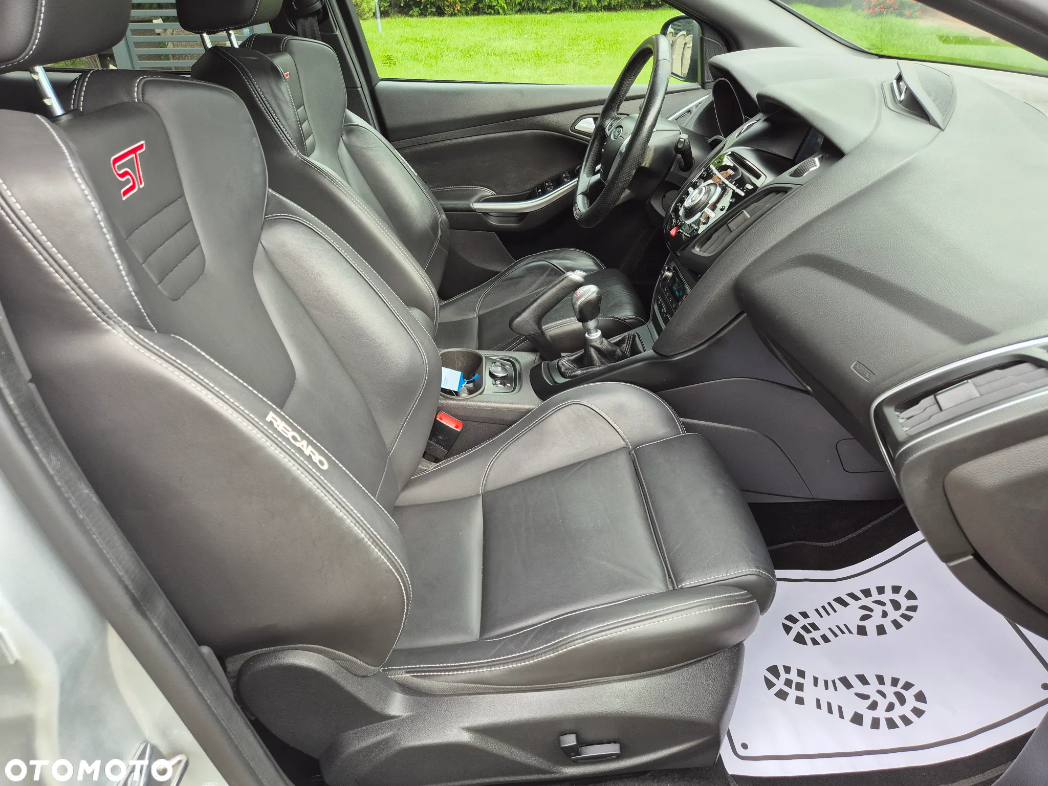 Ford Focus 2.0 EcoBoost ST mit Leder-Sport-Paket - 16