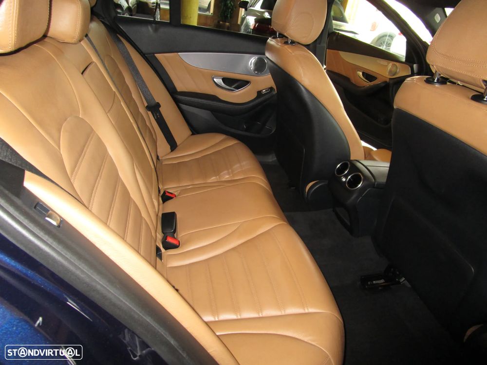Mercedes-Benz C 350 e T 7G-TRONIC AMG Line - 23
