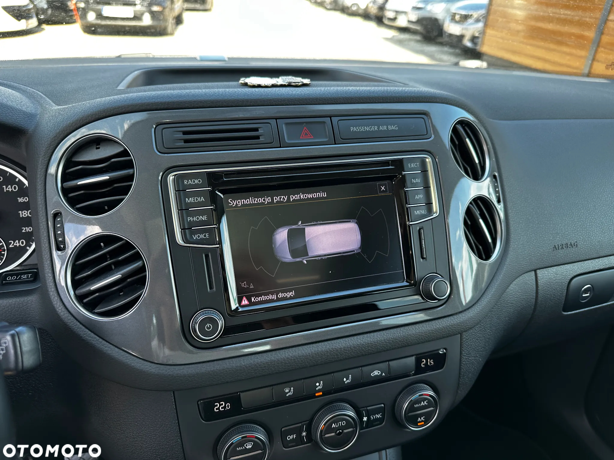 Volkswagen Tiguan - 14