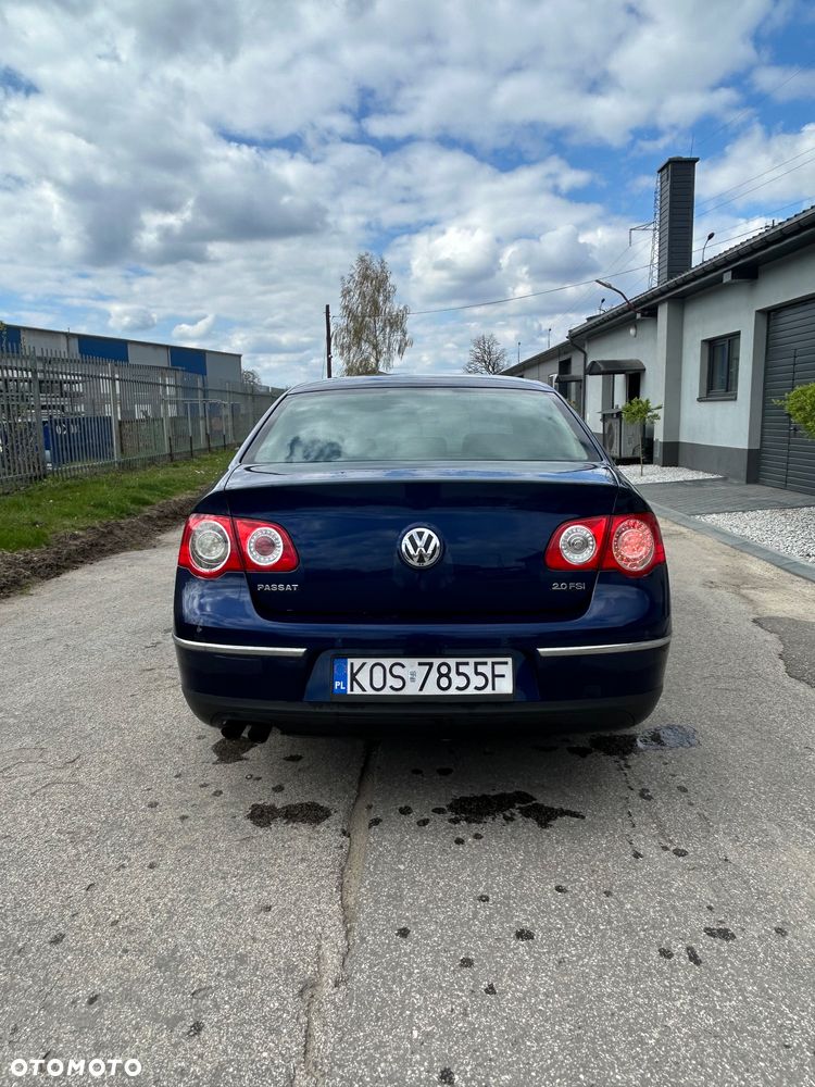 Volkswagen Passat ver-2-0-fsi-individual - 6