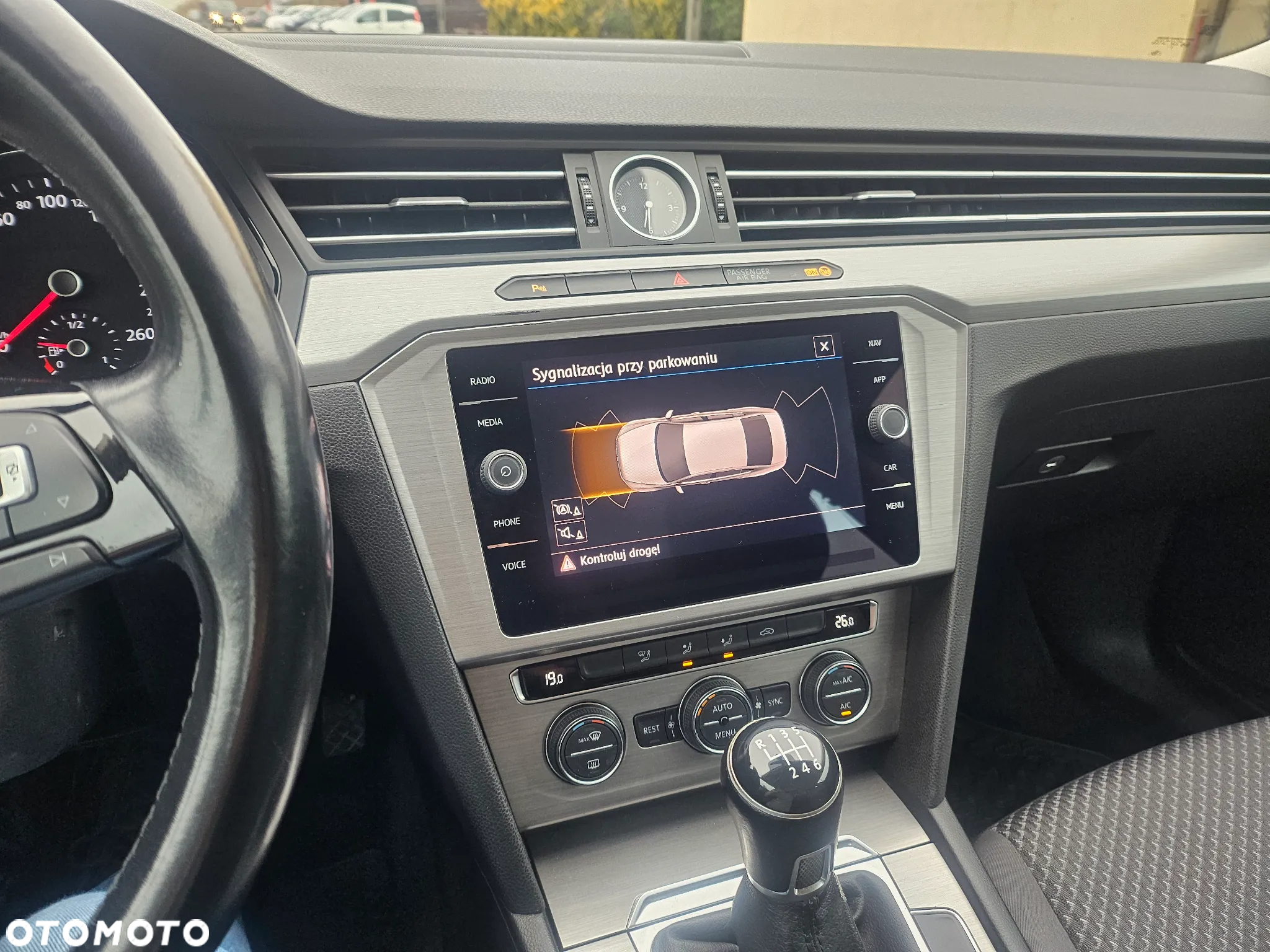 Volkswagen Passat 1.4 TSI BMT ACT Comfortline - 13