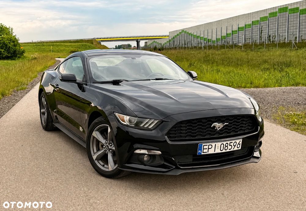 Ford Mustang 3.7 V6 Premium - 2