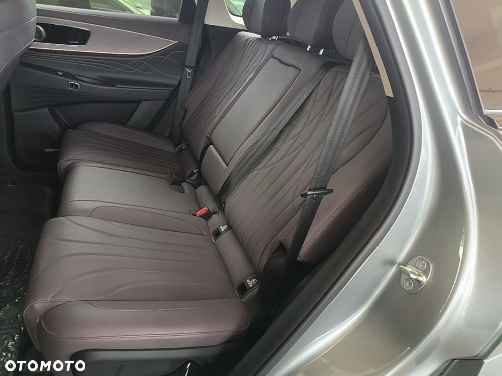 Chery Tiggo 9 - 18