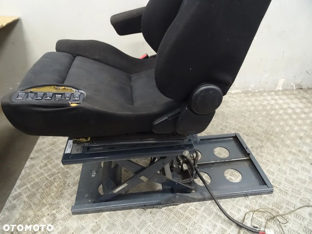 FOTEL LEWY DLA NIEPEŁNOSPRAWNEGO RECARO MERCEDES VITO VIANO W639 NR138 - 16