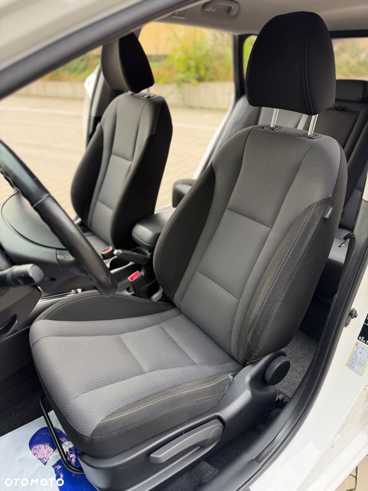 Hyundai i30 1.6 GDI Premium - 13