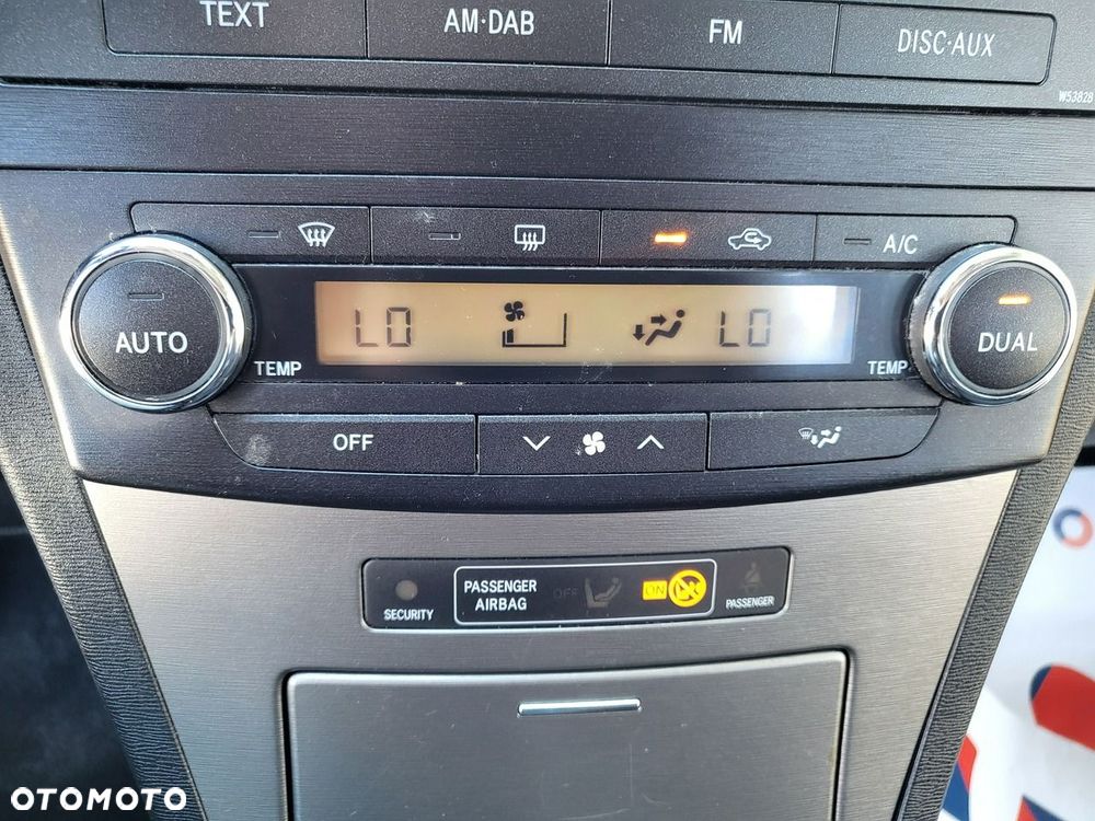 Toyota Avensis - 29