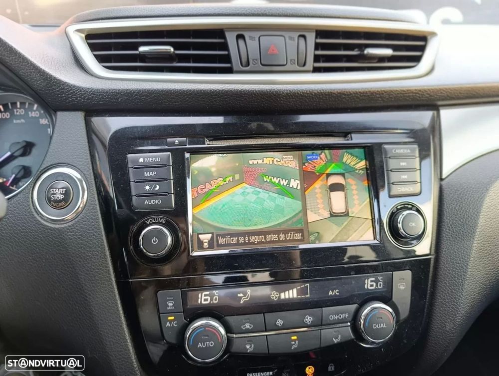 Nissan Qashqai 1.5 dCi N-Connecta J18 - 8