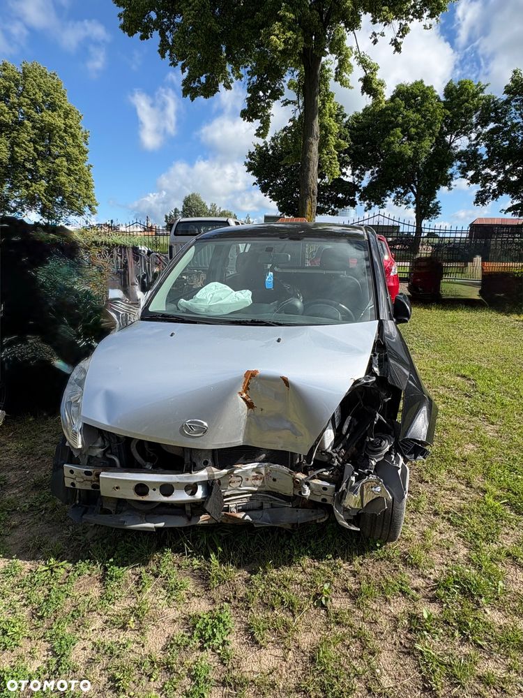 Daihatsu Sirion 1.3 - 4