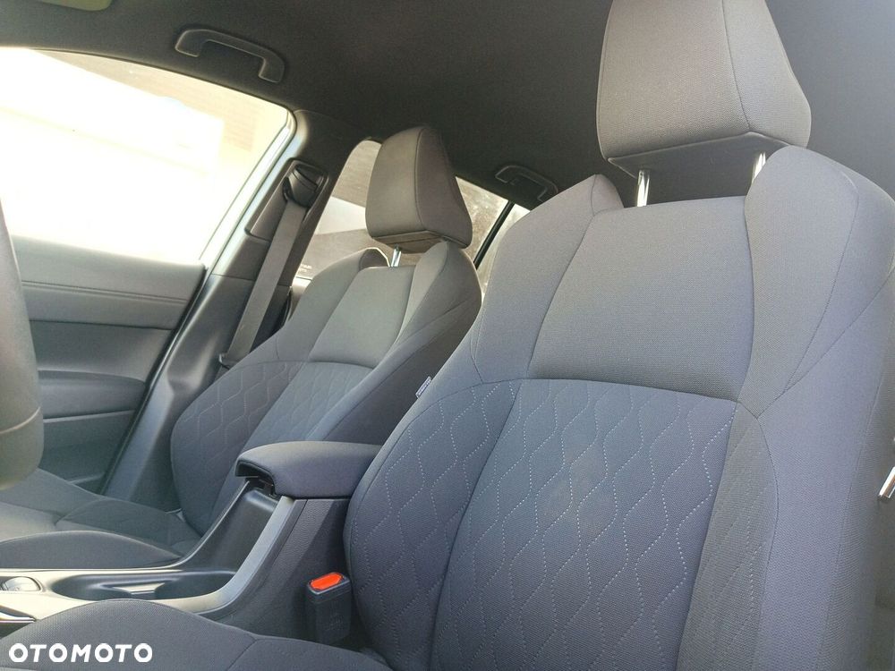 Toyota Corolla Cross - 15