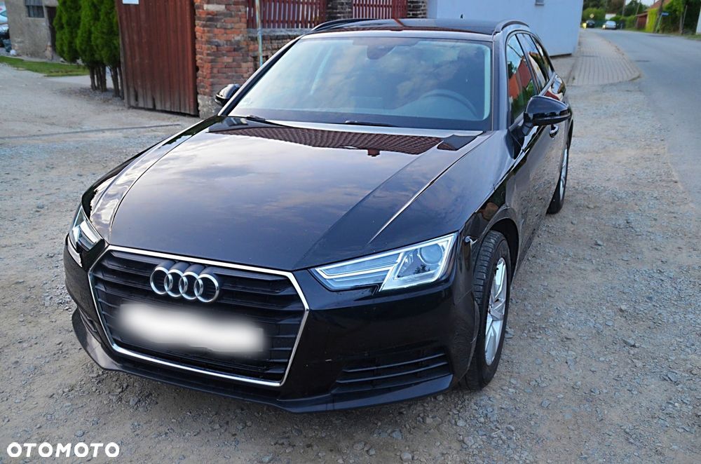 Audi A4 Avant - 1