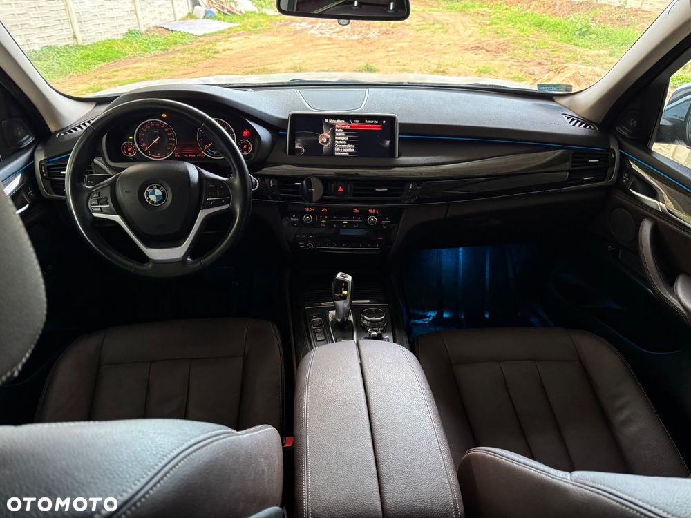 BMW X5 xDrive35i - 18