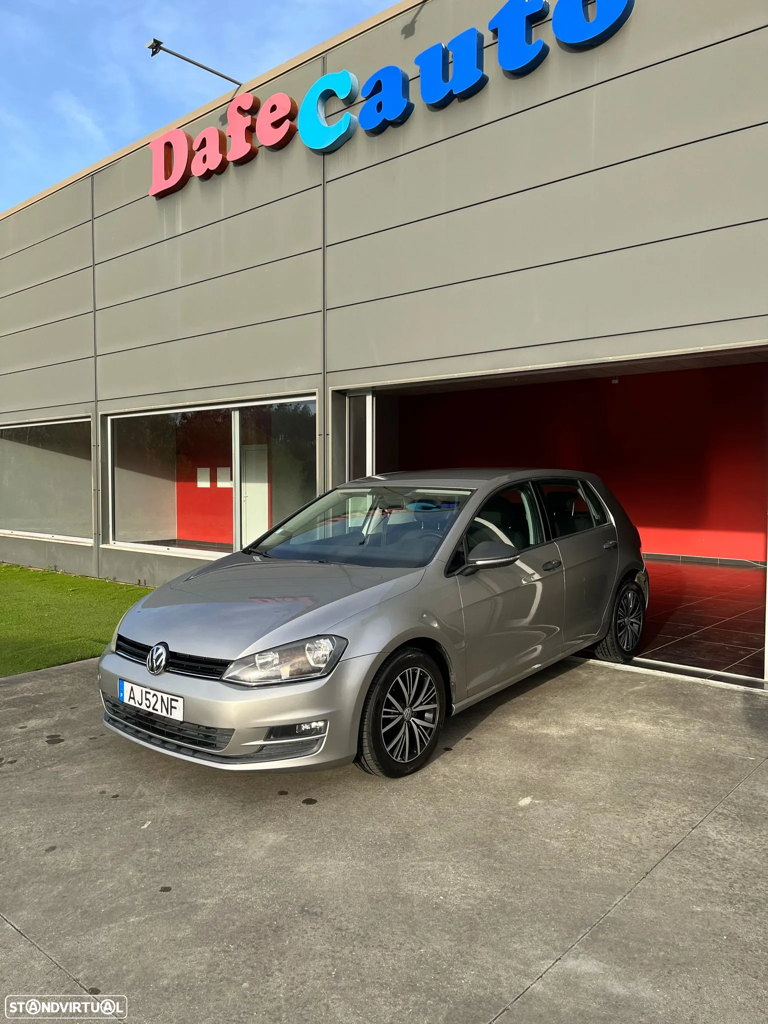 VW Golf 1.6 TDI 4Motion BlueMotion Comfortline - 3