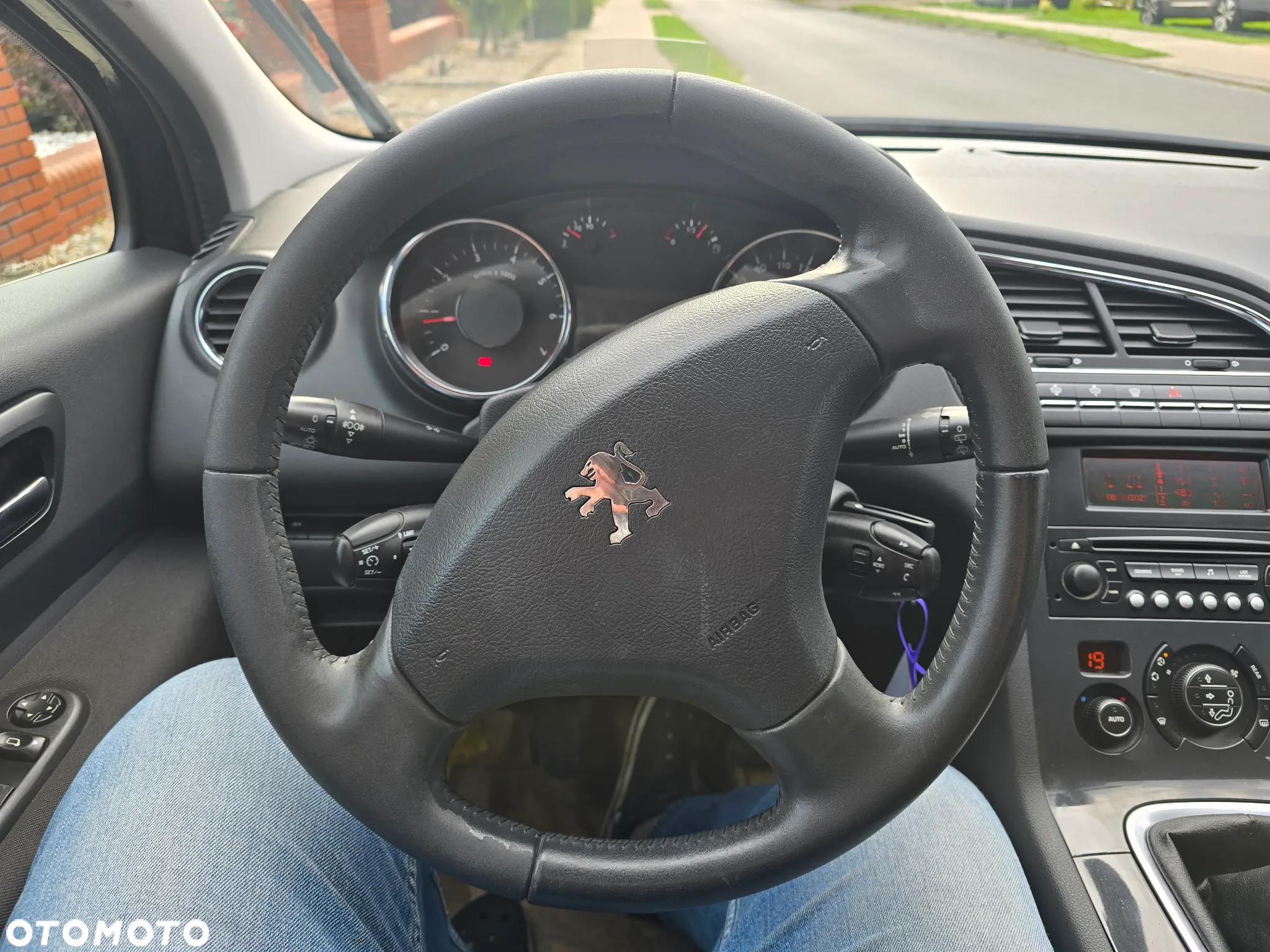 Peugeot 5008 155 THP Family - 14