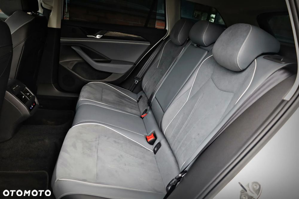 Volkswagen Passat Variant 2.0 TDI SCR Business Plus DSG - 21