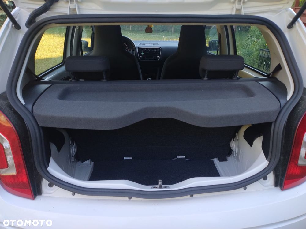 Volkswagen up! - 10