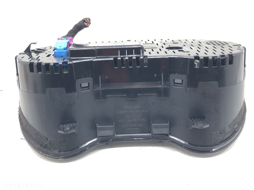 LICZNIK - 585.00 PLN - AUDI A3 (8P1) 2003 - 2013 1.8 TFSI 118 kW [160 KM] benzyna 2006 - 2012 - 2