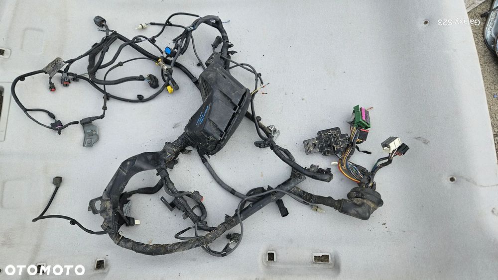 Wiązka instalacja komory silnika skrzynka bezpieczników Ford Mondeo Mk4 2,0 TDCI 103kW 140KM 6G9T-14K733-CXK - 1