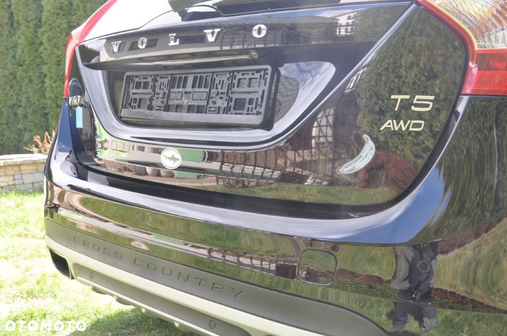 Volvo V60 Cross Country T5 AWD Summum - 20