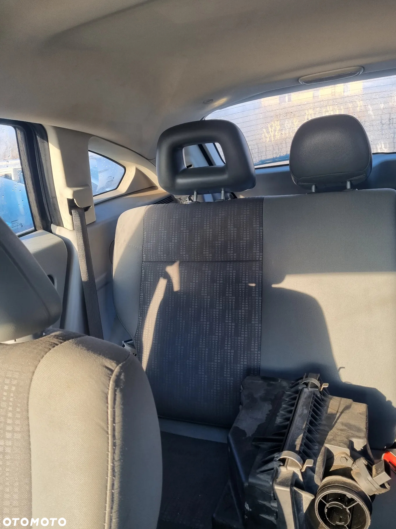 Dodge  Caliber 2.0 CRD 2007r na czesci - 8