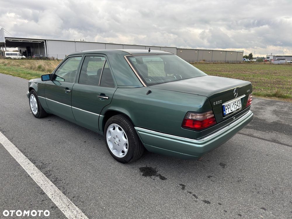Mercedes-Benz W124 (1984-1993) - 6