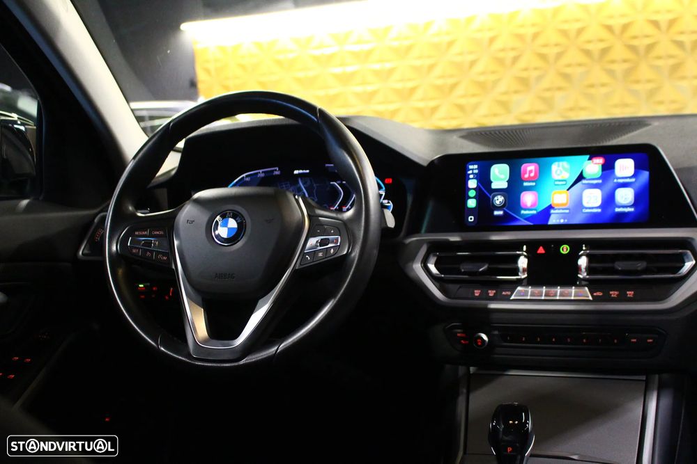 BMW 330 e Auto - 15