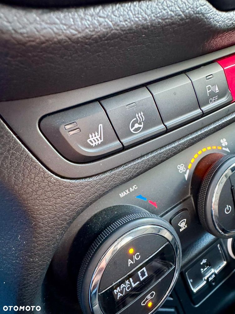 Jeep Renegade 1.4 MultiAir Longitude FWD S&S - 23