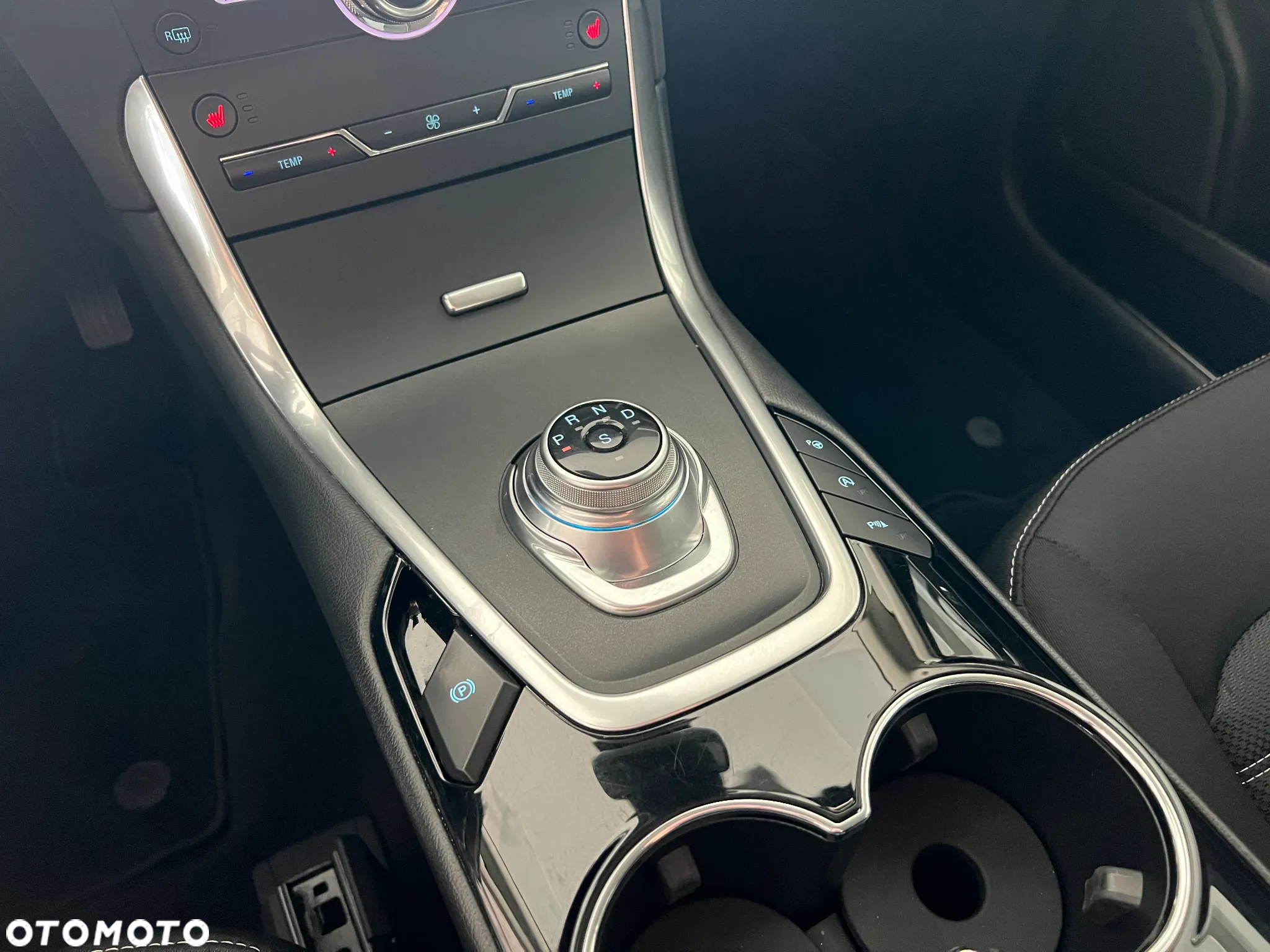 Ford Galaxy 2.0 EcoBlue Titanium - 34