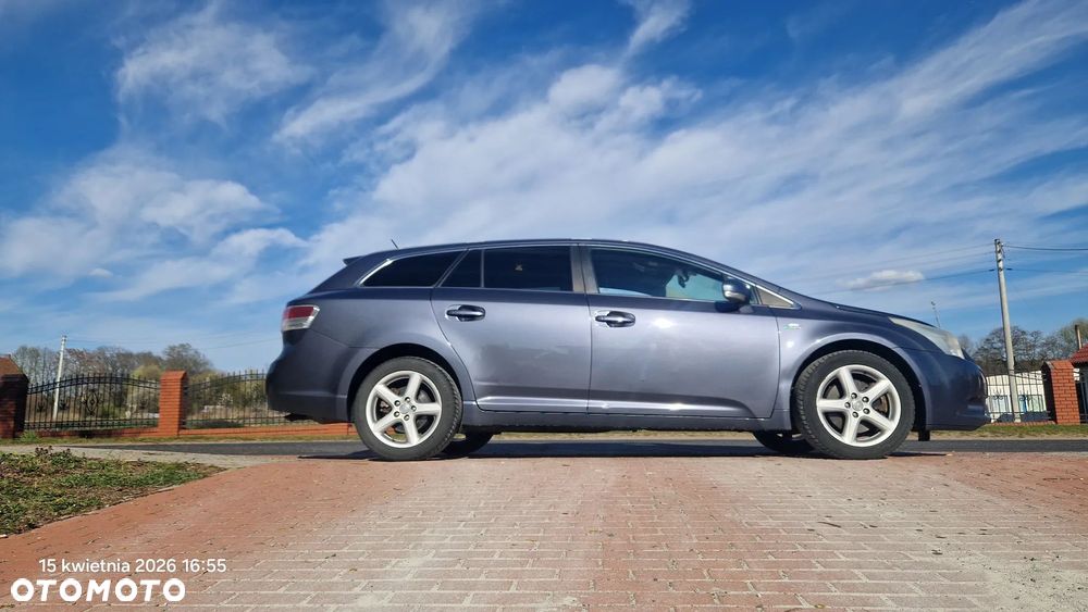 Toyota Avensis 2.2 D-4D Automatik Sol - 40