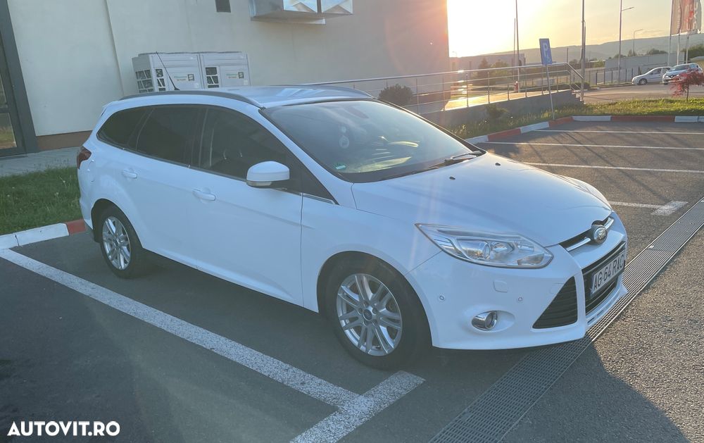 Ford Focus 2.0 TDCI DPF Powershift Titanium - 3