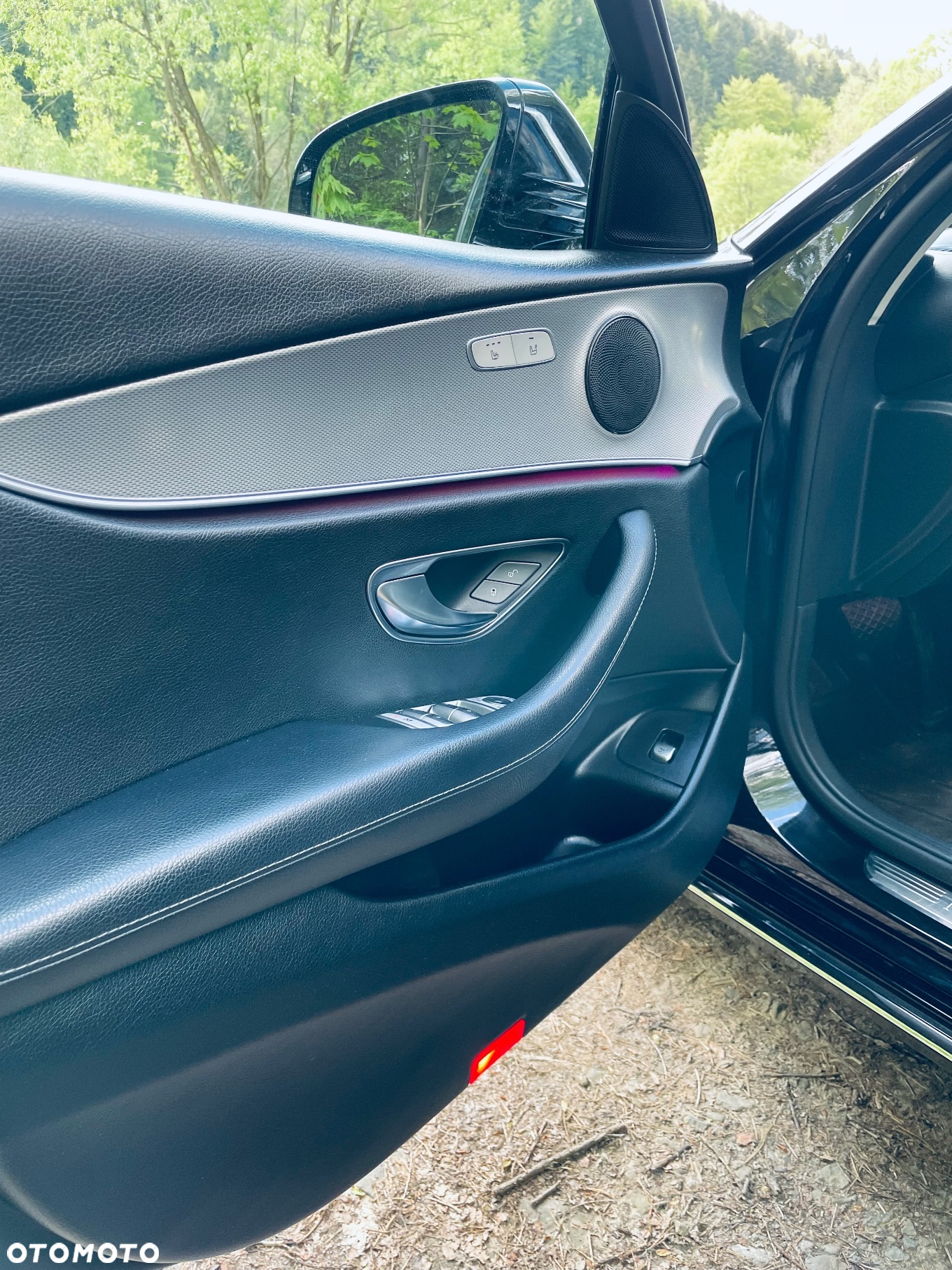 Mercedes-Benz Klasa E 220 d T 9G-TRONIC - 17