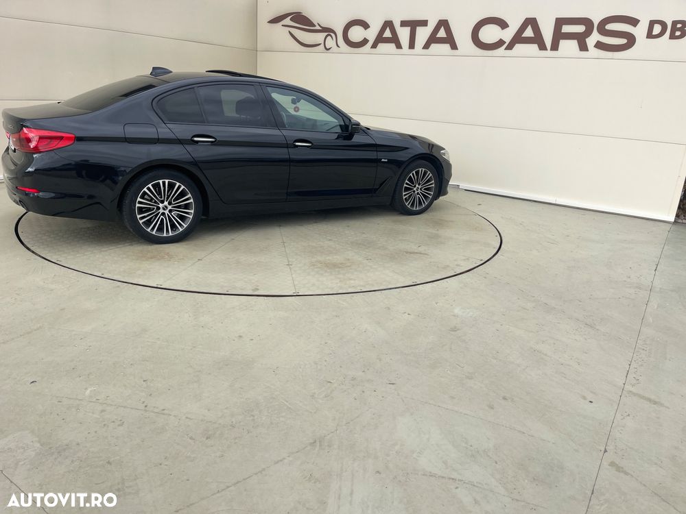 BMW Seria 5 520d xDrive AT - 14