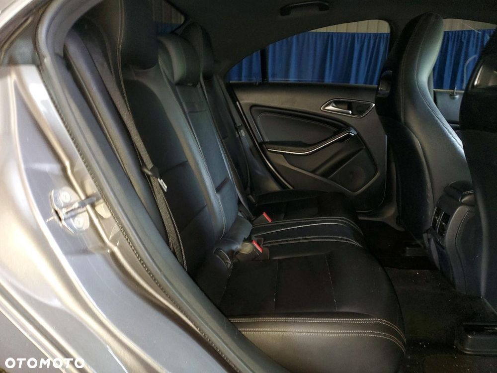 Mercedes-Benz CLA - 9