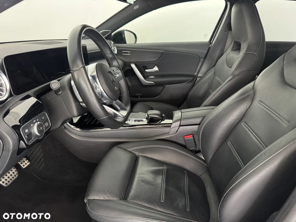 Mercedes-Benz Klasa A 250 4Matic 7G-DCT AMG Line - 17