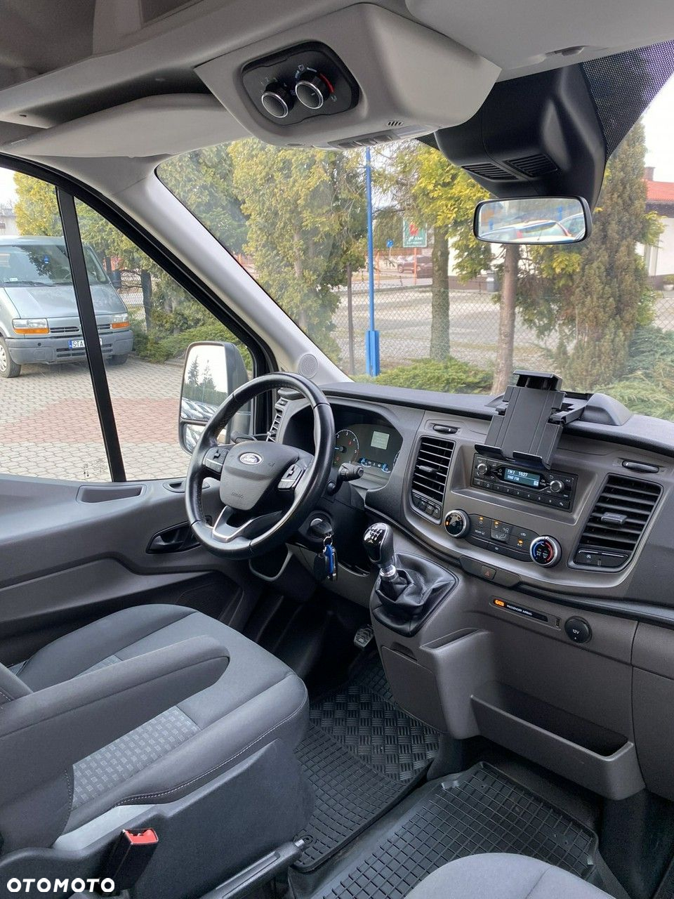 Ford Transit - 10