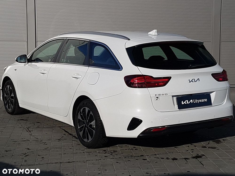 Kia Ceed 1.5 T-GDI M DCT - 10