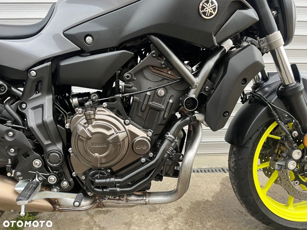 Yamaha MT - 33
