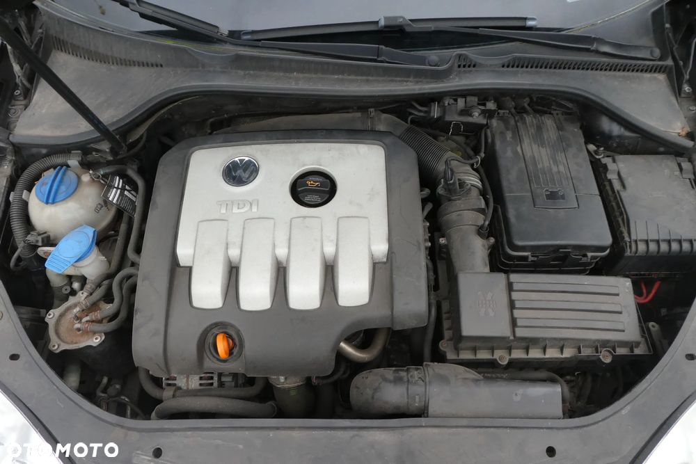 Volkswagen Jetta - 12