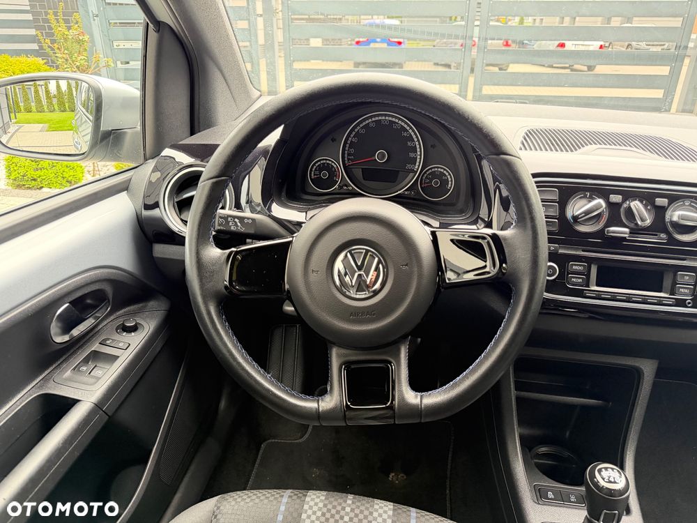 Volkswagen up! 1.0 high EU6 - 12