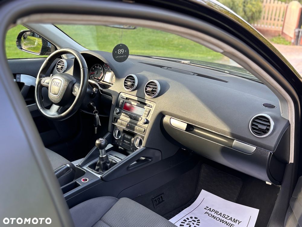 Audi A3 3-drzwiowe 1.6 Ambition - 19